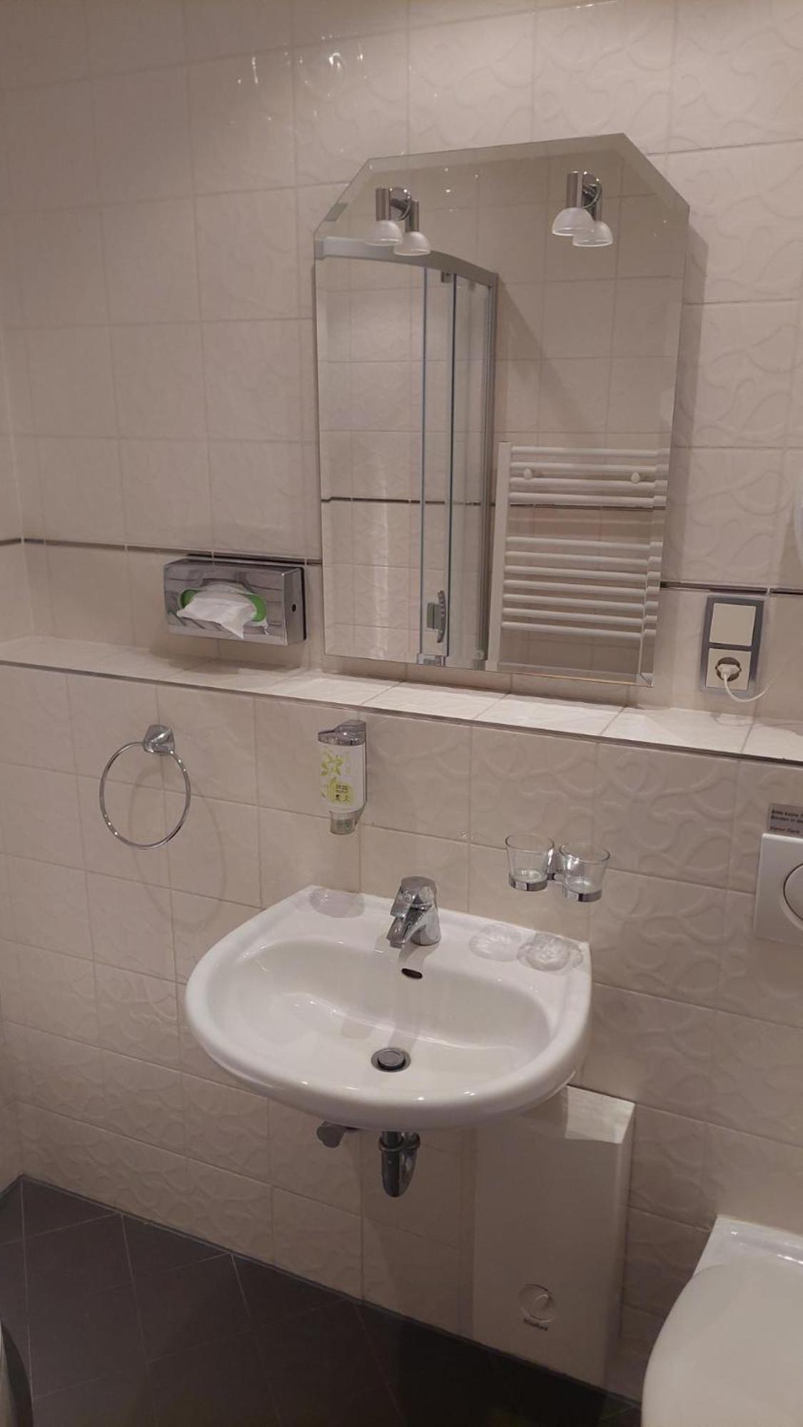 Die Villa, Zimmer 26, Dz Leverkusen Extérieur photo