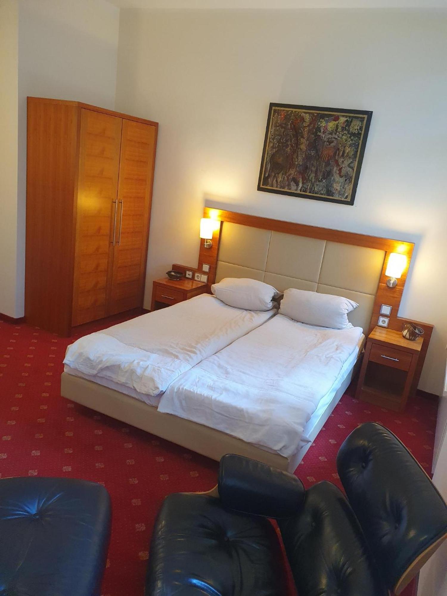 Die Villa, Zimmer 26, Dz Leverkusen Extérieur photo
